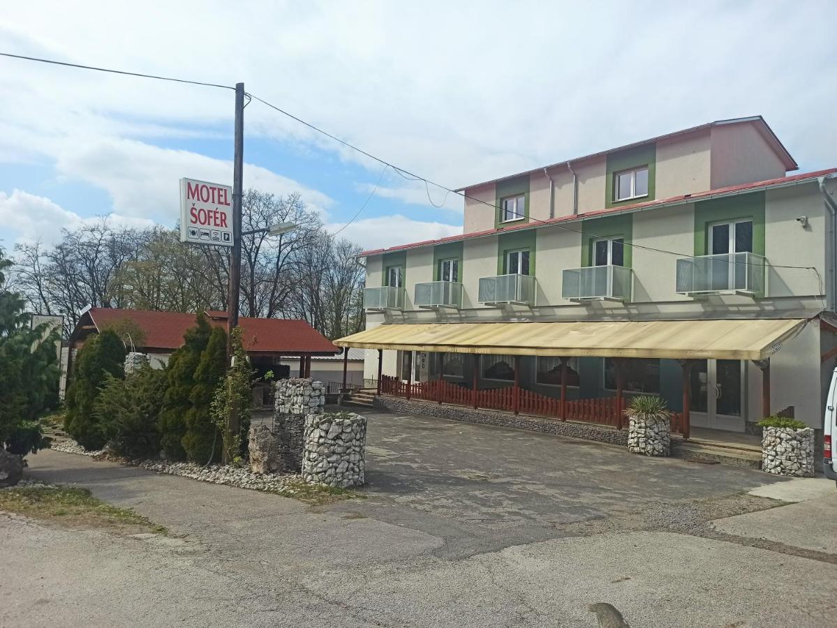 Motel Sofer Volkovce Exteriör bild