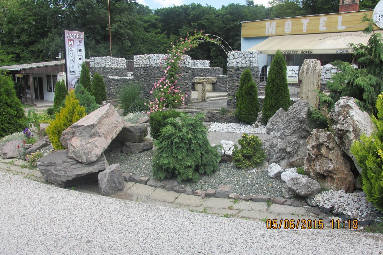 Motel Sofer Volkovce Exteriör bild